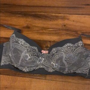34B bra